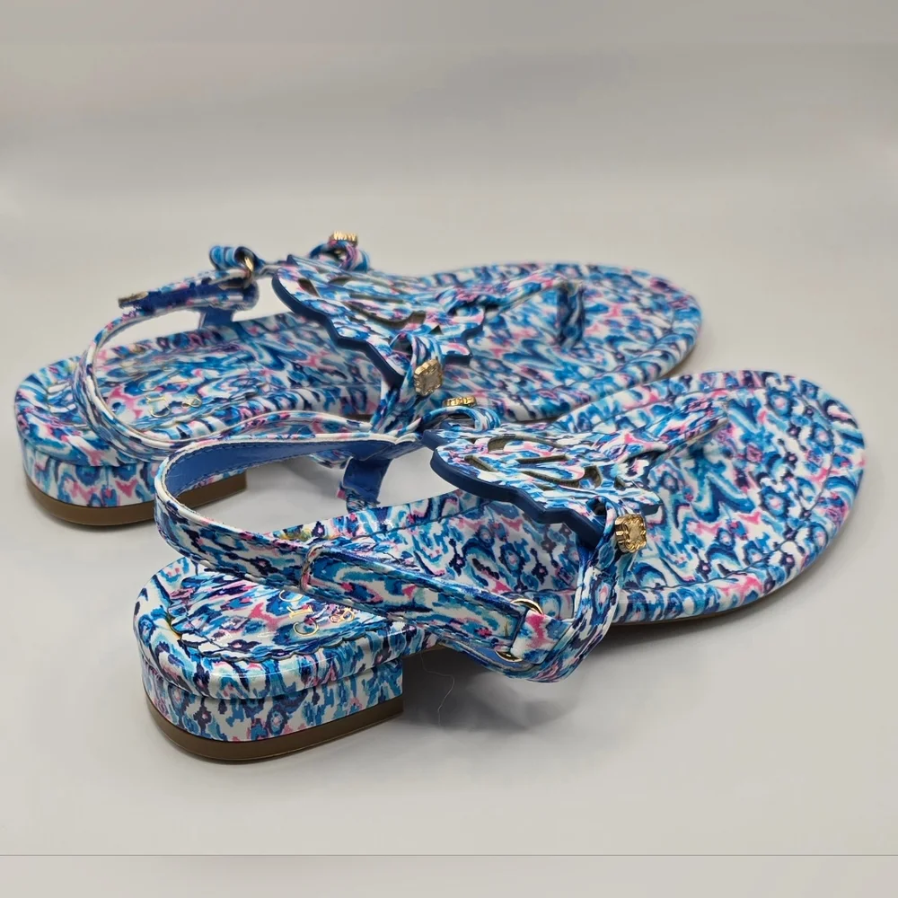 NWOT Crown And Ivy Girls Wylie Thong Sandals Size 12 Blue & Pink Paisley Print